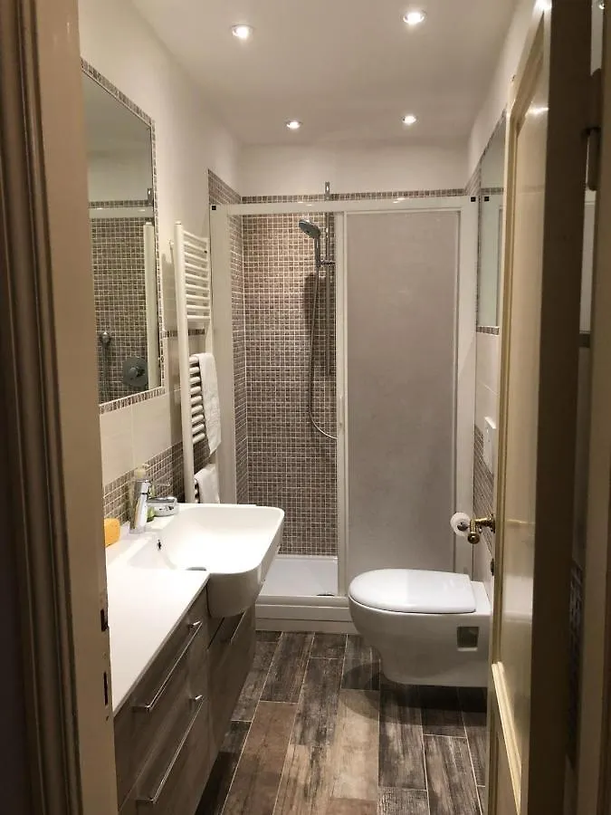 Lungarno Vespucci Charming Apartment Florencja