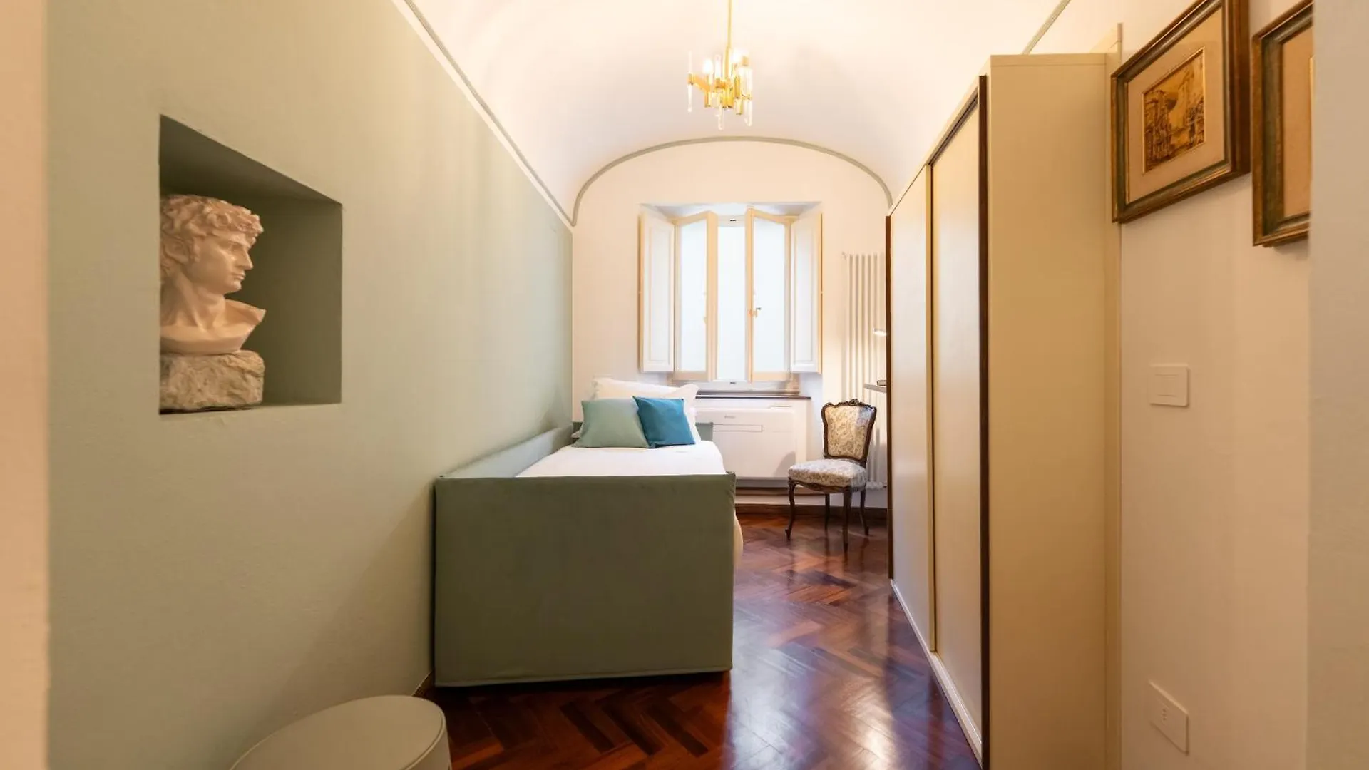 Lungarno Vespucci Charming Apartment Флоренция 0*,