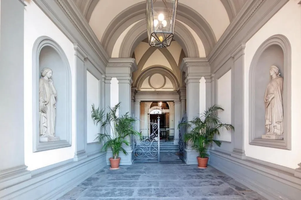 Lungarno Vespucci Charming Apartment فلورنس